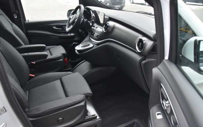Mercedes-Benz Klasa V cena 418815 przebieg: 10, rok produkcji 2023 z Piastów małe 79